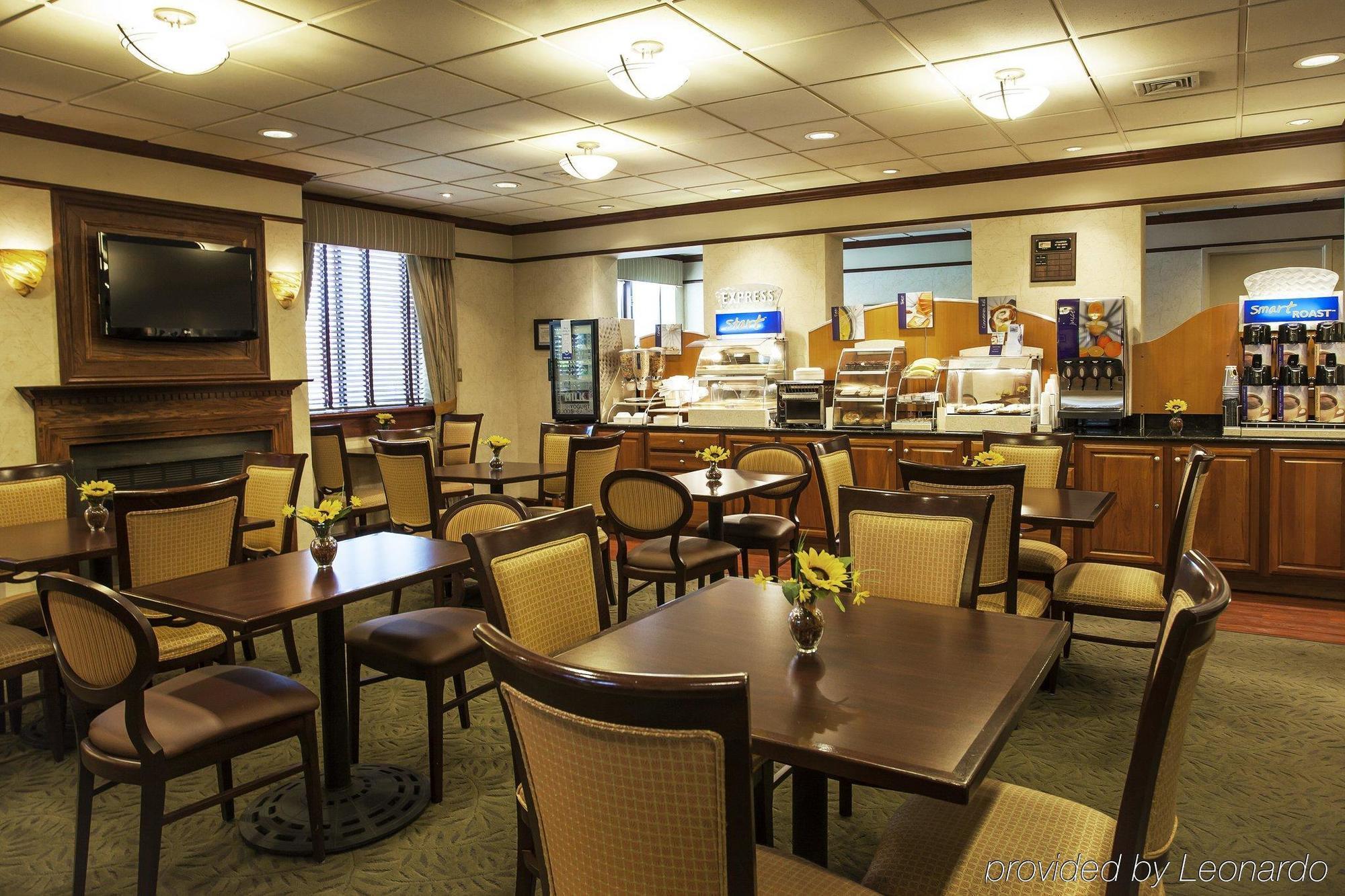 Holiday Inn Express Exton - Great Valley By Ihg Ресторан фото